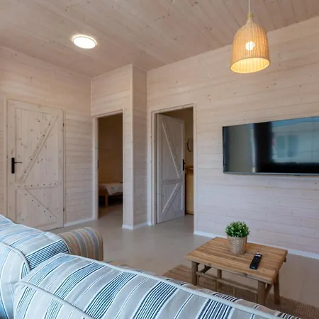 Off White * Darłówko