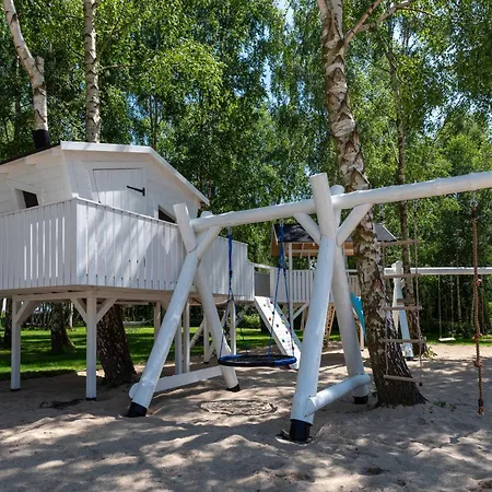 Off White Dom wakacyjny Darłówko