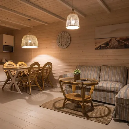 Off White Feriehus Darłówko