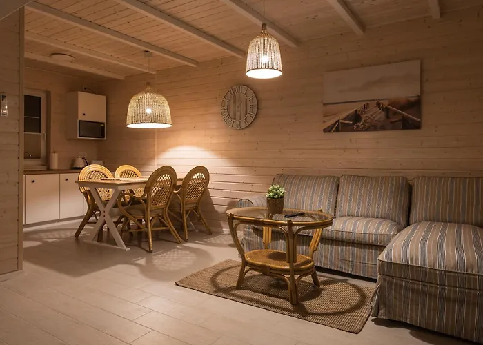 Off White Сasa de vacaciones Darłówko